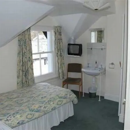 The Silverdale بيت ضيافة كيسويك