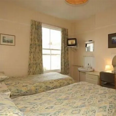 The Silverdale 4*